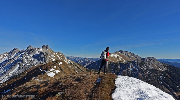 Abstieg über Hirscheggsattel und Leobnerhütte