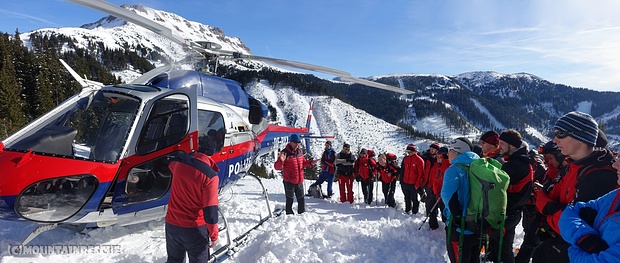 Hubschraubereinweisung durch die Alpinpolizei