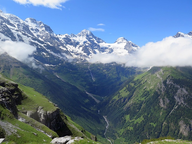 Hinteres Lauterbrunnental Mit Breit Und Tschingelhorn Hikr Org