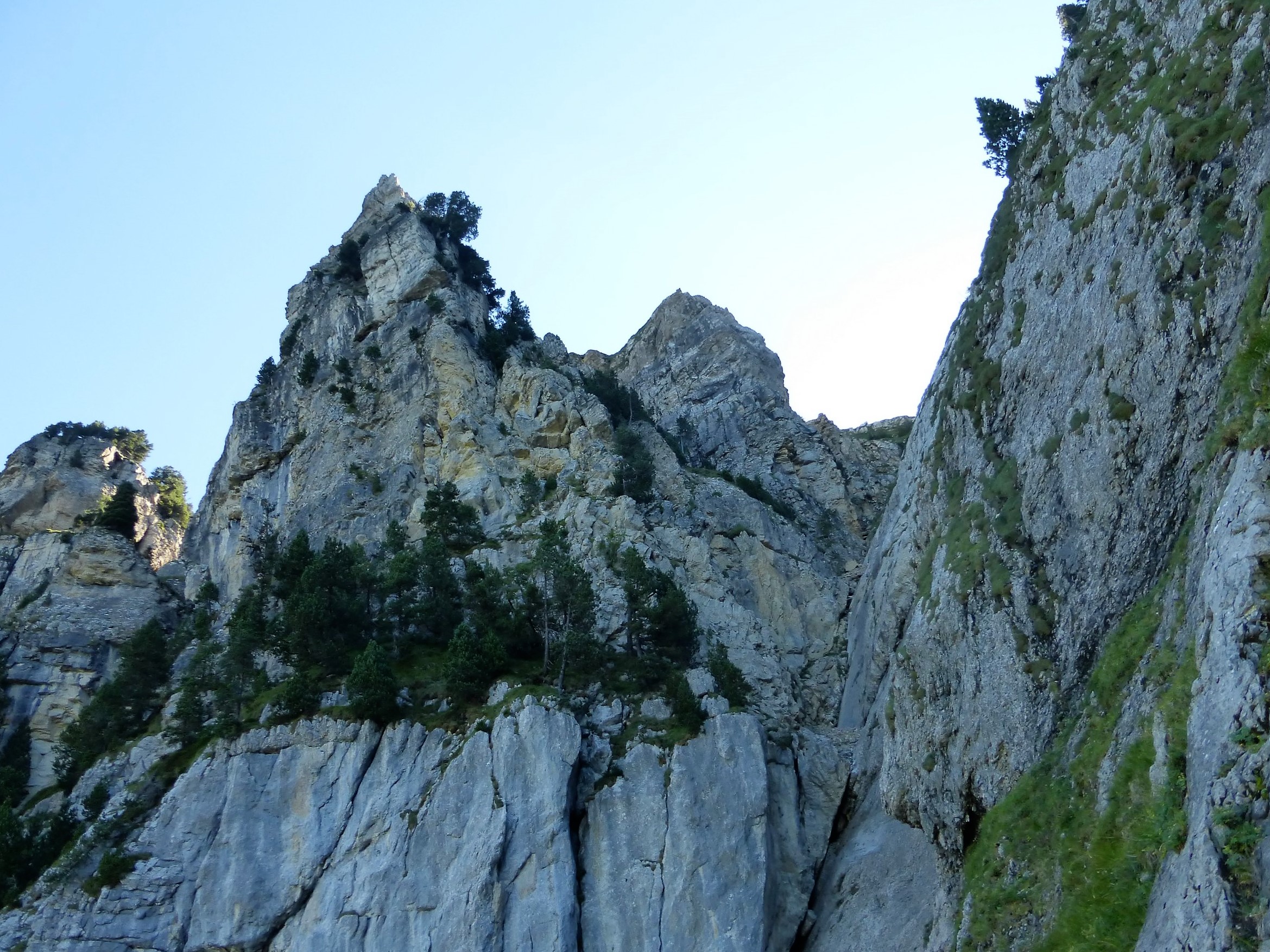 Imposante Felsen Im Aufstieg Fotos Hikr Org