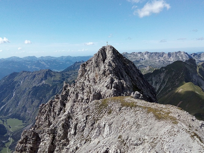 Am Hauptgipfel Mit Blick Zum Nordgipfel Fotos Hikr Org