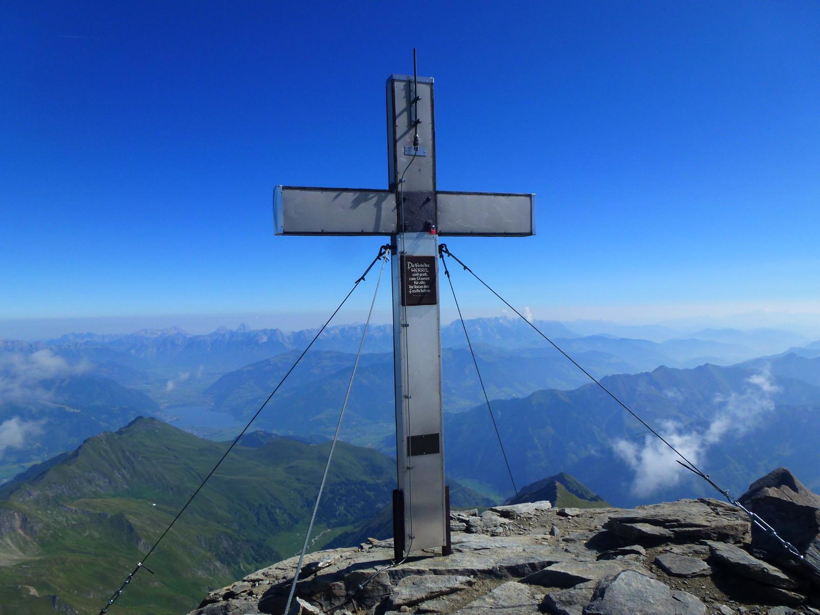 Gipfelkreuz Mit Den Berchtesgadener Alpen Im Hintergrund Hikr Org