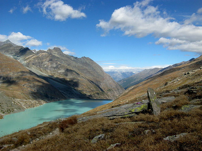 Blick über den Mattmarkstausee hinaus nach Norden vom hikr org