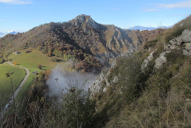 Passo Di Agueglio 1148m Tourenberichte Und Fotos Hikr Org