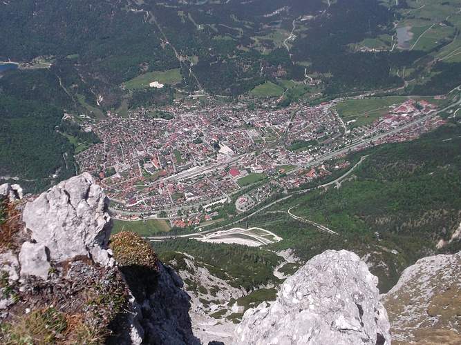 Tiefblick Nach Mittenwald Fotos Hikr Org