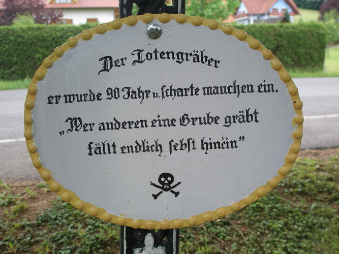 Pompfüneberer Pompfüneberer