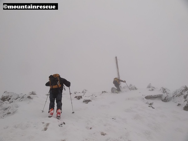 Sturm, Schneetreiben und schlechte Sicht prägten die Winterbesteigung der Rettlkirchspitze