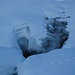 Torrente quasi completamente coperto dalla neve