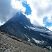 <u><b>Bild 2010:</b></u> Rückblick aufs Matterhorn. Links im Bild sind die Wegweiser beim P.2931 zu sehen