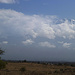 Wir haben Glück; als wir auf den Kilimanjaro zufahren, zeigt sich der Gipfel zwischen den Wolken