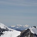 Similaun - Im Hintergrund Piz Bernina und Piz Palü - aufgenommen am Gipfel des [tour42273 Schalfkogels] am 10.8.2011
Im Zoom sieht man 2 Bergsteiger in der Flanke des Similaun