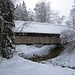Die alte Mülibrügg mitten im verschneiten Wald - Baujahr 1866, hieher versetzt 2000