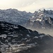 Zoom zu den gigantischen Felsabbrüchen des Glärnisch-Massif und Rütispitz