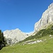 Malga Ombretta,1904m und Zime de Ombretta,3011m, im Bildmitte, Passo de Ombretta,2702m, etwas rechts, dann Marmolada!
