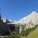 Valle de Ombretta mit Cima Ombretta,3011m-rechts (Fonch di Ombretta,2653m ist die kleine Stein rechts den Hauptgrat), oben im Bildmitte beggin es Valon de Ombretola.