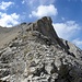 Im Bildmitte Cima Ombretta di Mezzo,2983m, und nach links der Weiterweg am Grat zum Cima Orientale.