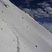 Eine Skitour könnte schöner sein! 

Foto während der Querung der steilen Piz Danis Südwestflanke - wenige Zentimeter Nasschnee lagen auf einer oft pickelharten Firnunterlage.