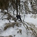 Die weiche dünne Schneeauflage macht das Klettern mühsam