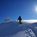 langsam macht sich die vermeintlich leichte Schneeschuhtour des Vortages vom St.Meinrad (Etzelgebiet) zur Gueteregg ( sie artete von angenommenen11/2 Stunden gemütliches wandern in 3 Stunden schneewühlen aus) bemerkbar