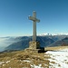 La croce del Cadrigna, non proprio sulla cima ma affacciata sul lago