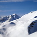 Ideale Skihänge am Schiesshorn. Dahinter Erzhorn und Pizza Naira