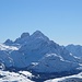 ..... die Gipfel der Cristallo-Gruppe mit dem per Klettersteig schön ersteigbaren [http://www.hikr.org/tour/post55553.html Mittelgipfel] .....