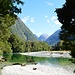 Ausblick ins Tal des Nordarms vom Clinton River mit dem Mt. Mitchelson in der Bildmitte.