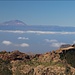 Traumausblick auf den Roque Nublo, hinten Tenerife mit dem alle überragenden <a href="http://www.hikr.org/tour/post12459.html">Teide</a>, links der <a href="http://www.hikr.org/tour/post12491.html">Guajara</a>