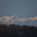 Erste Sonnenstrahlen in den Lechtaler Alpen, ca. 100 km entfernt.<br /><br />Primi raggi di sole nelle Alpi del Lechtal ca. 100 km distante.