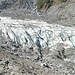 Der Gletscher vom oberen Rand der Seitenmoräne. Hier erkennt man zwei Gruppen auf dem Gletscher, weiter unten waren zu diesem Zeitpunkt bereits weitere Gruppen unterrwegs.