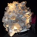 Dieser Kristall wiegt 1 Tonne und stammt vom Pez Regina, er kann im Keller des Schulhauses Lumbrein besichtigt werden.