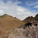 die Gipfel der Montaña Tablada, wir steigen erstmal in den Sattel rechts auf und überschreiten dann alles nach links