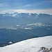 Blick über's Isartal ins Karwendel. Der Föhnsturm bläst ordentlich über Gipfel und Grate...