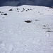 So schaut die Speer Südflanke ohne Zoom aus (siehe vorheriges Foto). Der Aufstieg über den Lawinenschnee war gut machbar. Weiter oben machte ich ein Schneeschuhdepot und folgte direkt dem kleinen Rücken zum Gipfel.