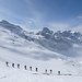 Skitourengänger mit gleichem Tagesziel