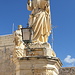 In Qrendi - In Malta sind vielerorts Heiligenstatuen aufgestellt. Auf dem Rückweg von Il-Maqluba zur Pfarrkirche geht's hier an einer Skulptur von San Mattew vorbei.