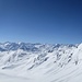 Gipfelgrat des Kraxentrager und traumhafte Fernsicht auf viele Zillertaler Gipfel.
