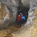 Die Höhle ist bis fast an dessen Ende einfach begehbar und geräumig.