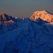Sonnenaufgang auf dem Mont Fort (3329m):<br /><br />Grandes Jorasses - Pointe Walker (4208m) und Mont Blanc (4810,45m).