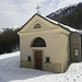 La bella chiesetta con annesso rifugio Sant'Anna, sopra Indemini