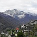 Loco im Onsernone-Tal, Ausgangspunkt der heutigen Tour - die Bergwälder sind leicht eingezuckert von den gestrigen Schneefällen.