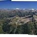 Sicht in östliche Richtung mit ua östliche Val Calanca und Misox Kette, Bernina