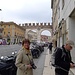 Nächster Tag..Die Knipse im Anschlag, der Stadtfüher parat--es kann losgehen auf große Sightseeing-Tour durch Verona.