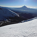 unterwegs Richtung Gipfel, im Hintergrund der omnipräsente Nevado Sajama