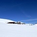 Fortunatamente alla nostra destra, sotto la neve, l' Alpe Croslina.
<b>Lido Croslina APERTO</b>
