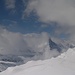 Kurze Rast im Allalinjoch: Blick zum Matterhorn... schon fast ganz im Nebel