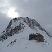 so ist uns relatives Glück beschert - an diesem extrem winterlichen Tag auf 3000 Metern Höhe - und wir lassen kurz die uns inzwischen vertraute, gemütliche Britanniahütte hinter uns ...