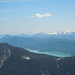 Schau übern Walchensee ins Karwendel. Links ist der Guffert zu erahnen