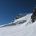 in der Gipfelflanke zum Ofenhorn bis zu 32° steil.