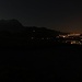 Im Aufsteig zum Stanserhorn. Links leuchtet noch matt der Mond ins Bild, rechts die Leuchtenstadt Luzern...